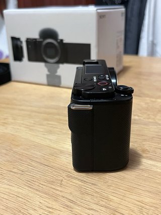 Sony ZV-E10 + 16-50 mm | Estado Impecable