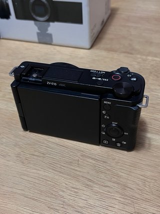 Sony ZV-E10 + 16-50 mm | Estado Impecable