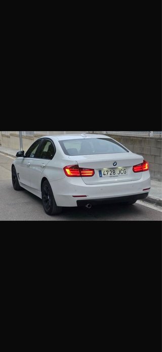 BMW Serie 3 2015 318D