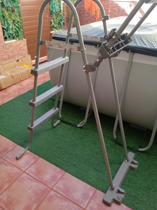 Piscina de 4 metros x 2 de ancho y 1 de alto