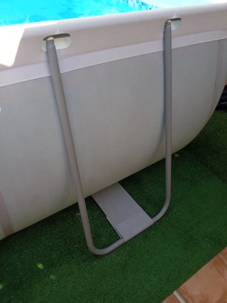 Piscina de 4 metros x 2 de ancho y 1 de alto