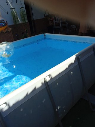 Piscina de 4 metros x 2 de ancho y 1 de alto