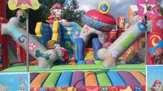 Castillo hinchable patrulla canina