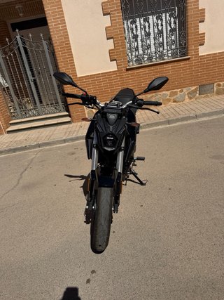Voge 125 R Negra Moto Naked