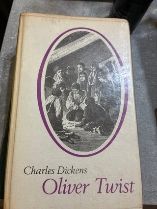 Libro charles dickens
