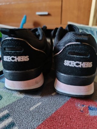 Zapatillas Skechers Mujer Negras y Rosas