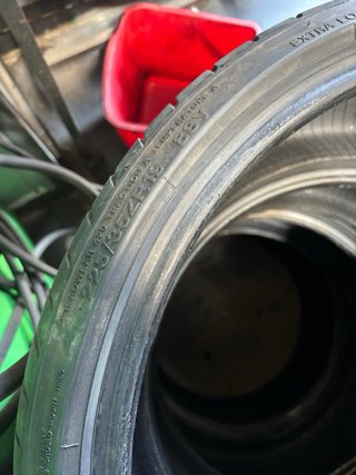 4 o 2 Neumáticos 225/35 ZR19 88Y