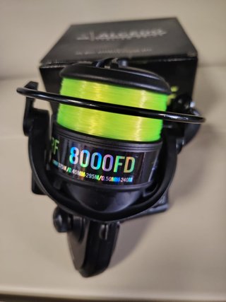 Mulinello Alcedo Black Surf 8000 + filo giallo