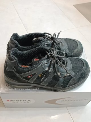 Zapatos de trabajo Cofra dieléctricos