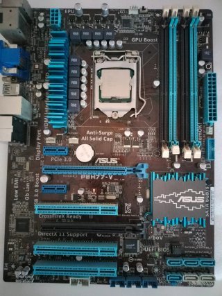 Placa Base Asus P8H77-V