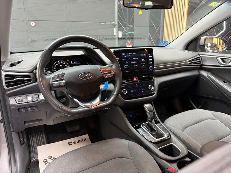 Hyundai Ioniq 2022, foto 4
