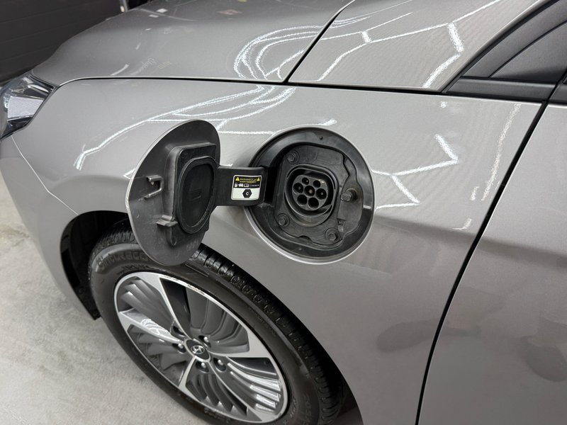 Hyundai Ioniq 2022, foto 2