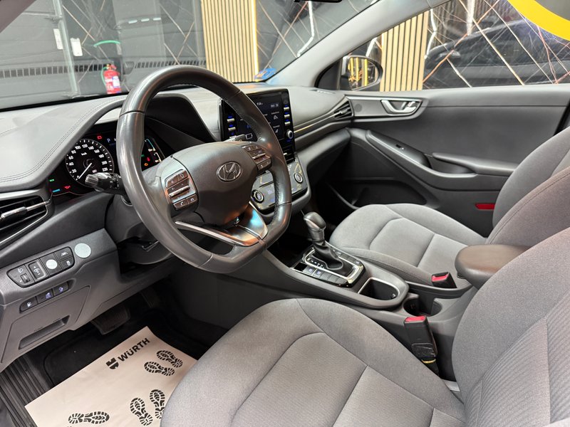 Hyundai Ioniq 2022, foto 12