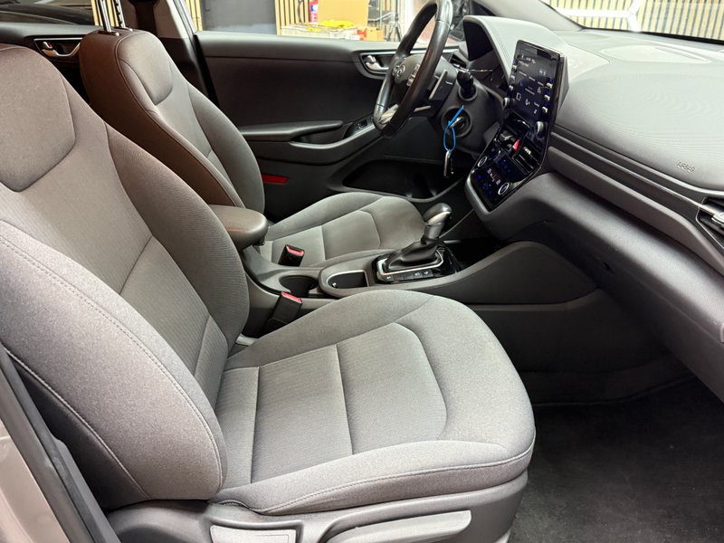 Hyundai Ioniq 2022, foto 22