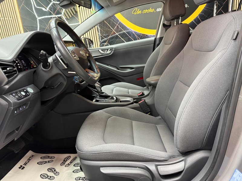Hyundai Ioniq 2022, foto 31