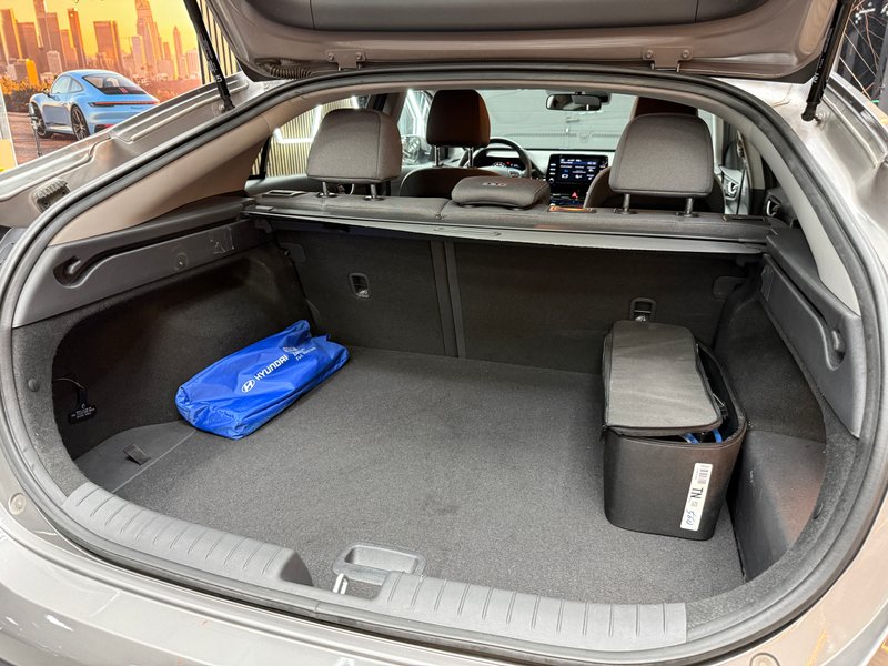 Hyundai Ioniq 2022, foto 27