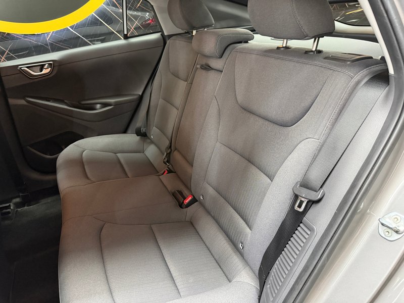 Hyundai Ioniq 2022, foto 32