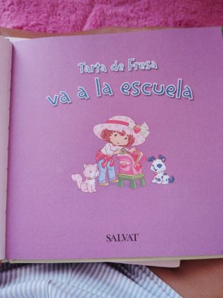 Libro tarta de fresa va a la escuela strawberry