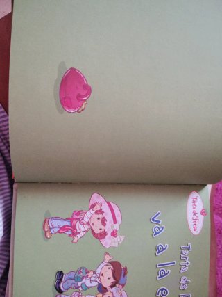 Libro tarta de fresa va a la escuela strawberry