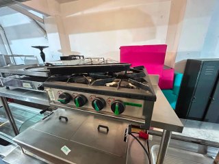 Cocina industrial 4 fuegos La Buri