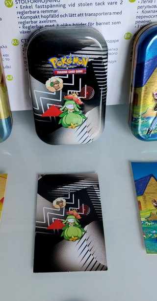 Pokémon - Tre tin (vuote) di latta e una moneta