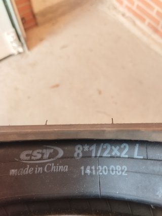 Rueda 8 1/2 x 2 para patinete eléctrico