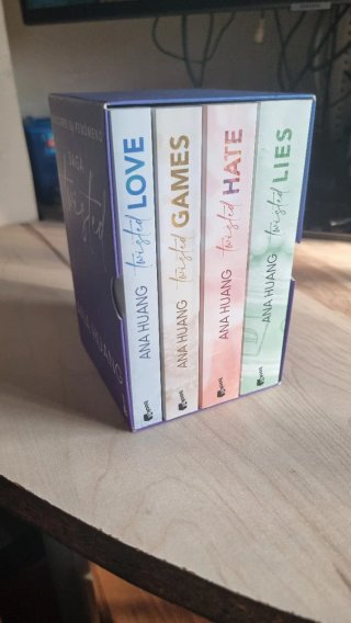 Saga Twisted de Ana Huang