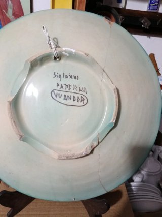 Plato grande decorativo cerámica mujer peces