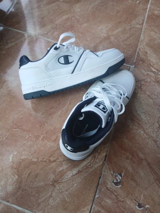 Zapatillas Champion Blancas y Negras