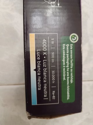 Lampada LED per ambienti umidi Livarno SIGILLATO