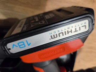 Taladro Black & Decker 18V Litio