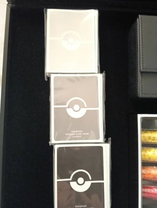 Pokemon TCG Classic Caja