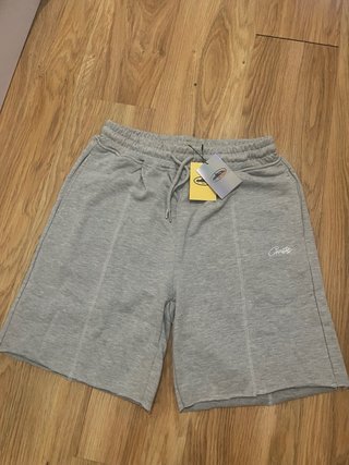 Pantalón corto Corteiz gris