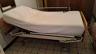 Cama Hospital Eléctrica Articulada