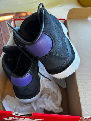 Botas Nike Cygnal Talla 43 Negro/Morado