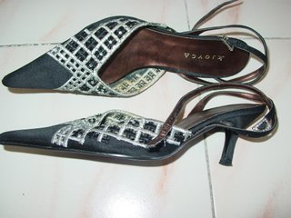 Zapatos de fiesta Joyca T40 satén y pedrería