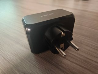 Adaptador 1 enchufe con interruptor y 2 USB