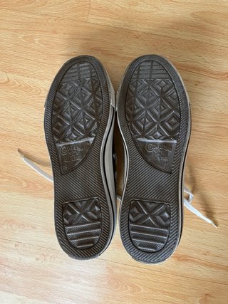 Zapatillas Converse Marrones y Blancas