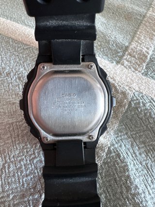 Reloj Casio AE-2000W Negro/Plata