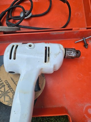 Taladro Eléctrico Black and Decker antiguo