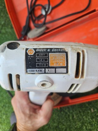 Taladro Eléctrico Black and Decker antiguo