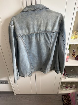 Chaqueta vaquera Kiabi con perlas
