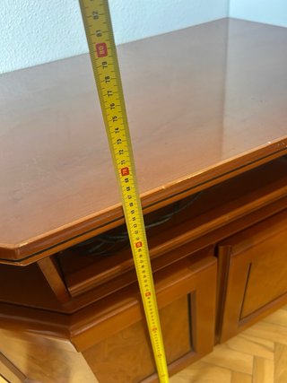 Mueble de madera para TV
