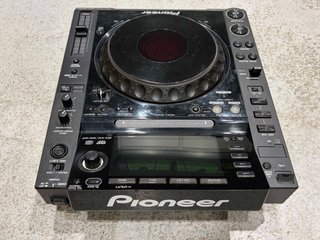 Pioneer CDJ-2000