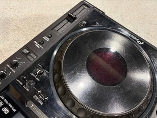 Pioneer CDJ-2000