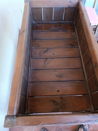 Mesa de cultivo de madera