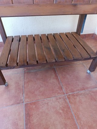 Mesa de cultivo de madera