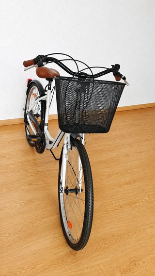 Bicicleta urbana Megamo Ronda 26" con cesta