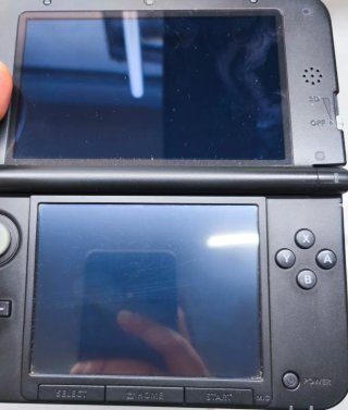 Nintendo 3DS XL Roja Con Caja 1 Año Garantía