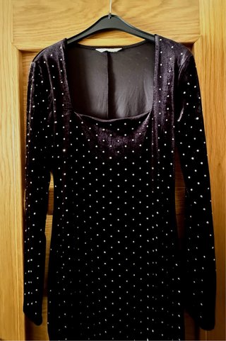 Pack Fiesta: Vestido Negro y Rojo + Bolso